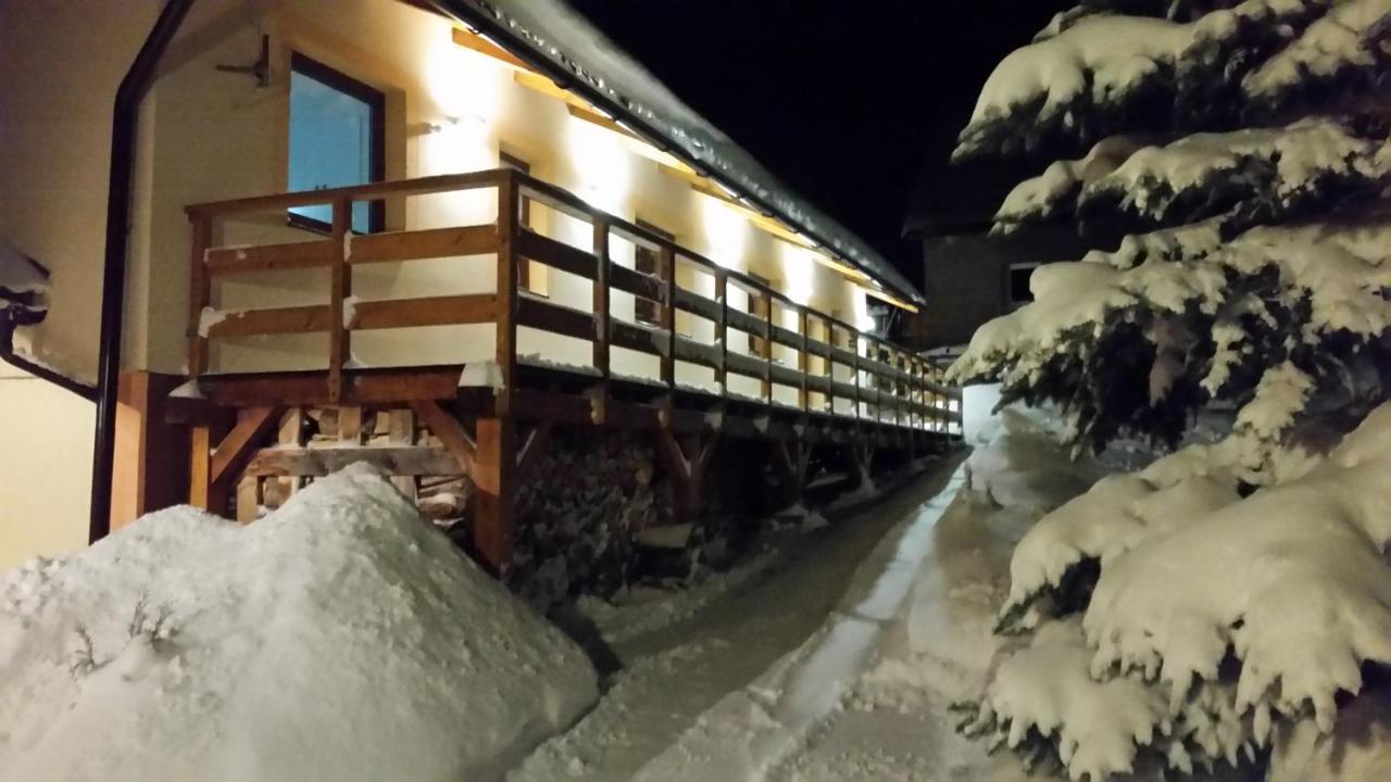 Vila Rhea Važec Exterior foto