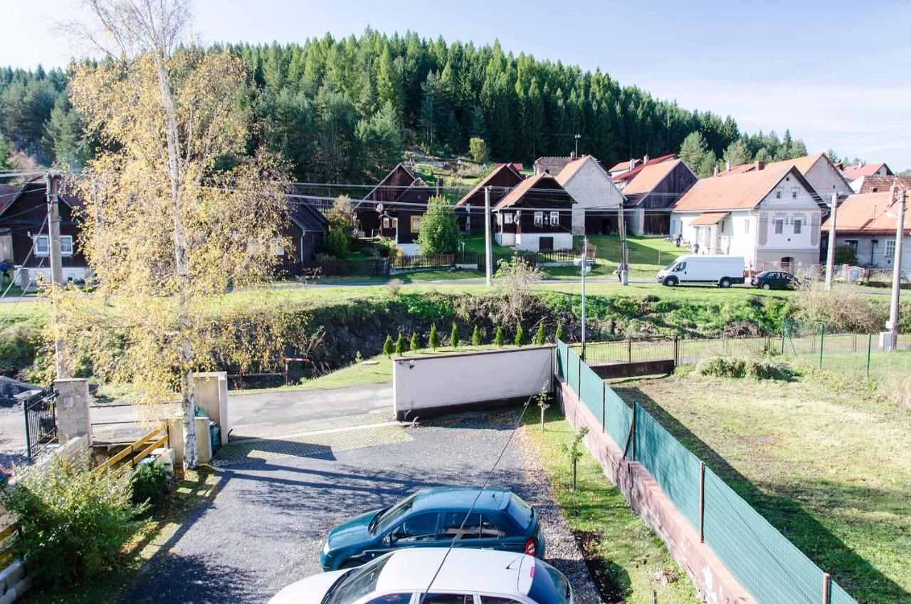 Vila Rhea Važec Exterior foto